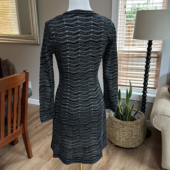 Missoni black and silver chevron zig zag pattern stretchy dress SZ S - Picture 2 of 9